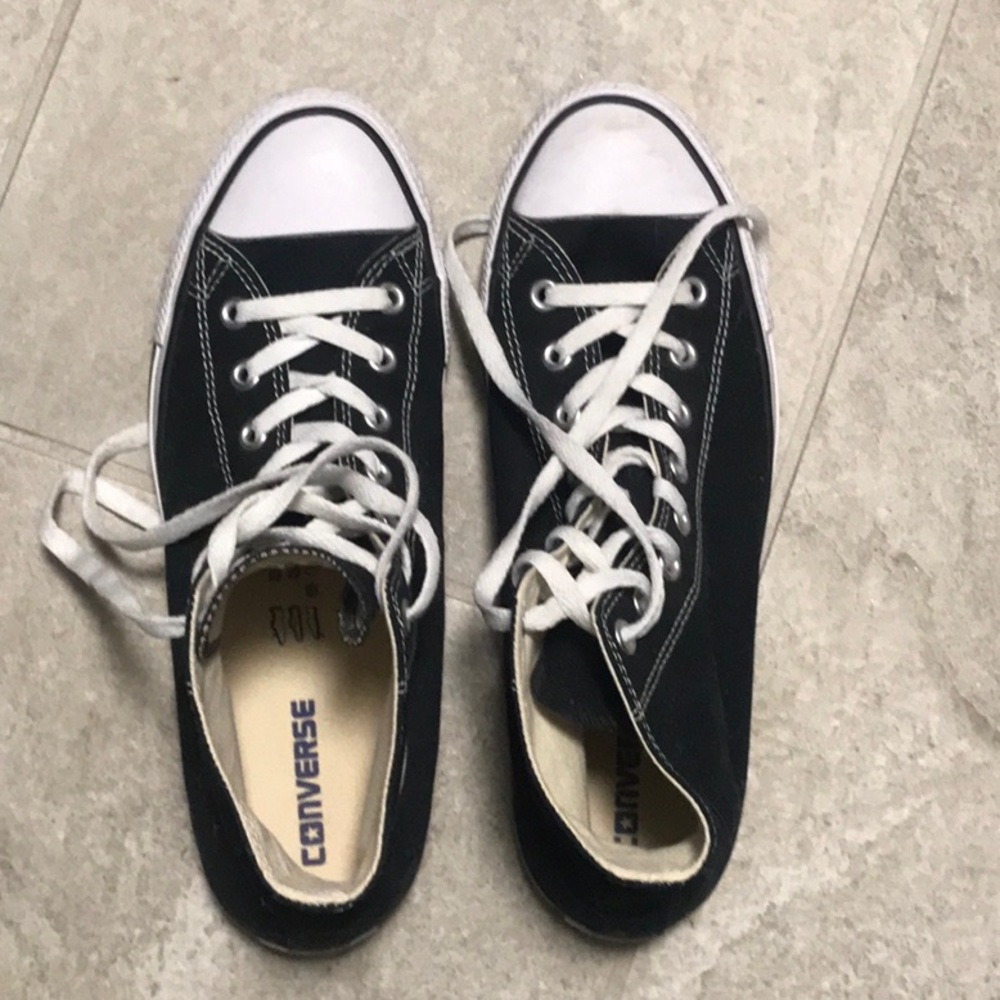 Black& white converse, high tops, men’s size 9 or women’s size 11